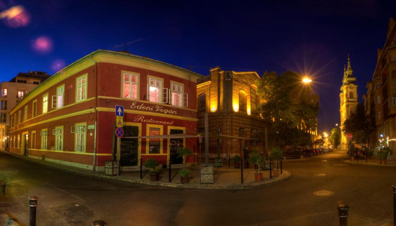 Santico Art Hotel And Hostel Budapest Exterior foto