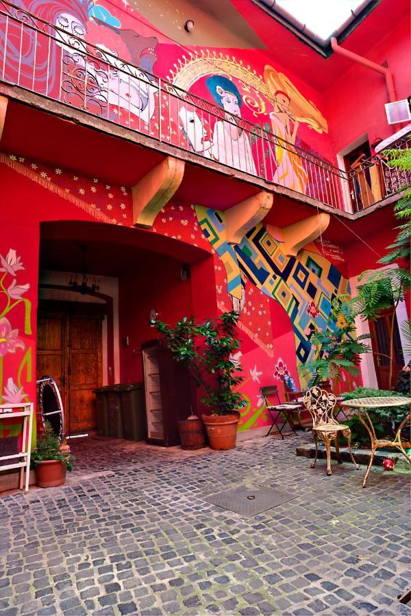 Santico Art Hotel And Hostel Budapest Exterior foto